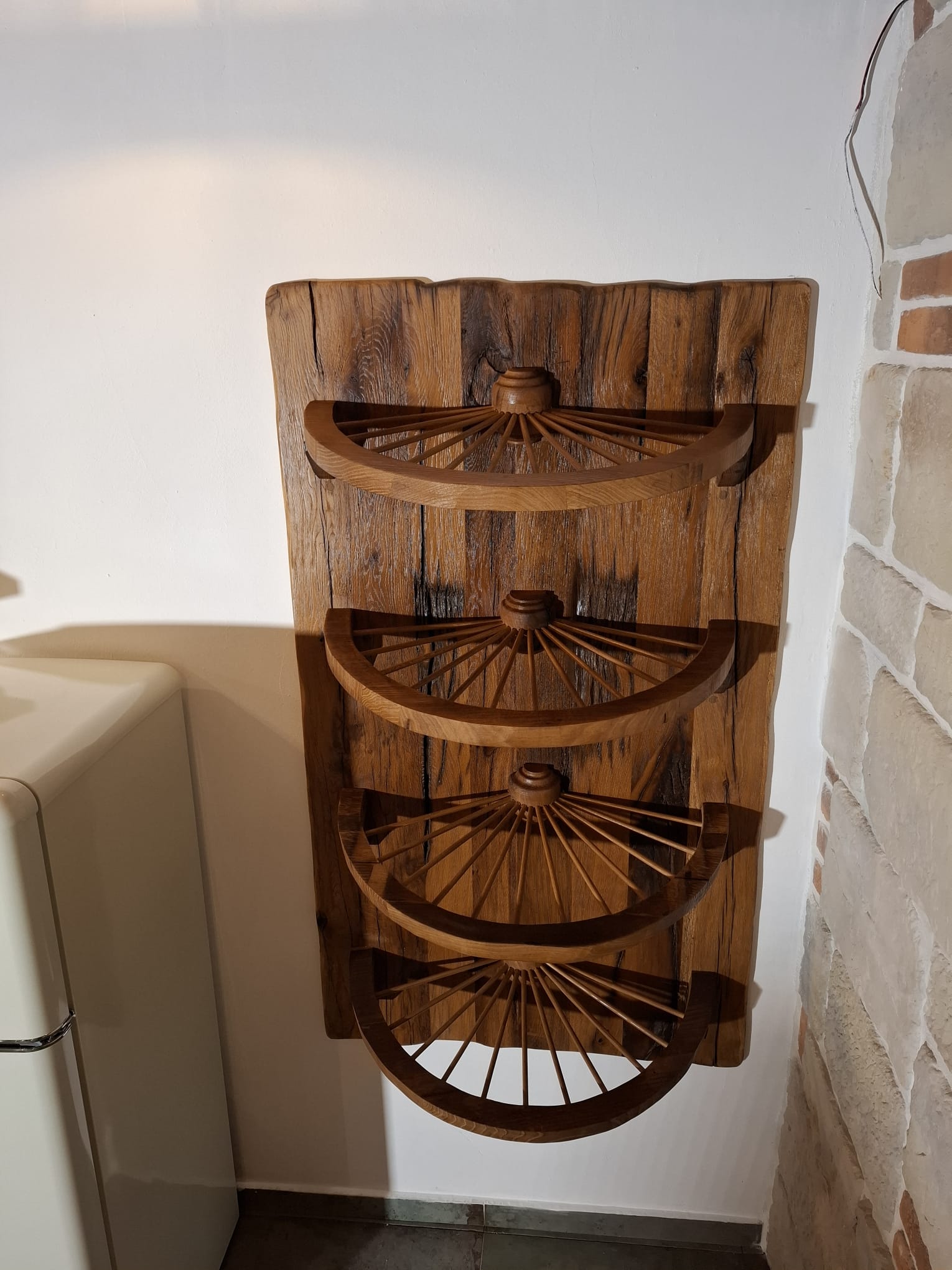 Drvene komode i ormarići po mjeri