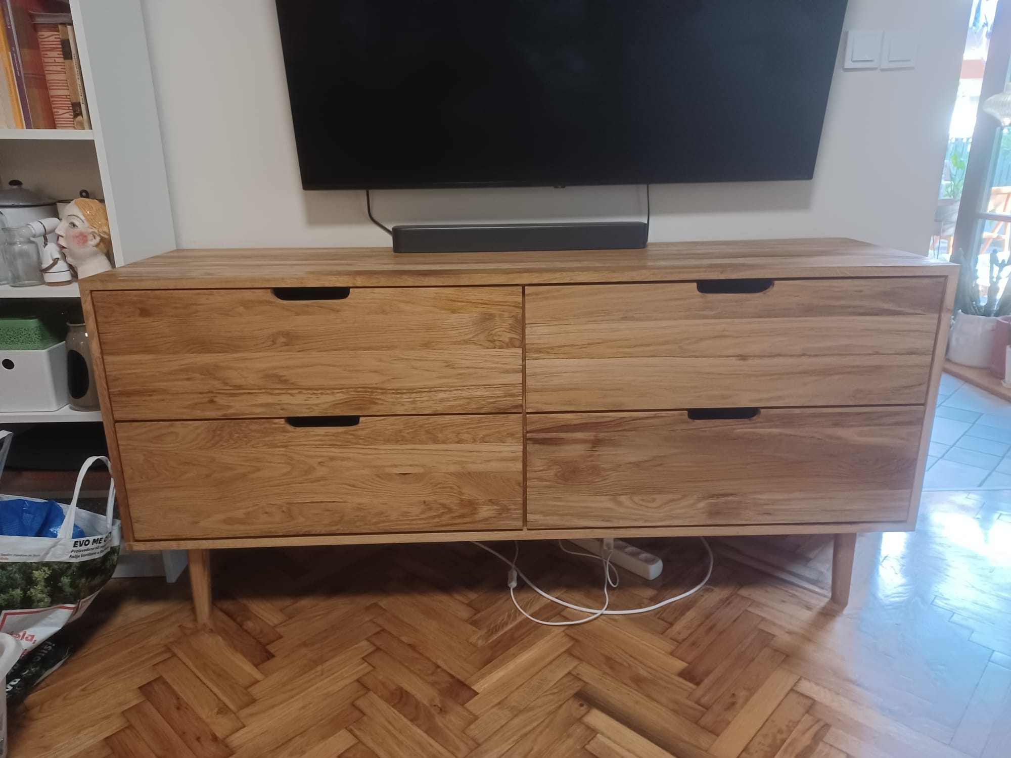 Drvene police i ormarići