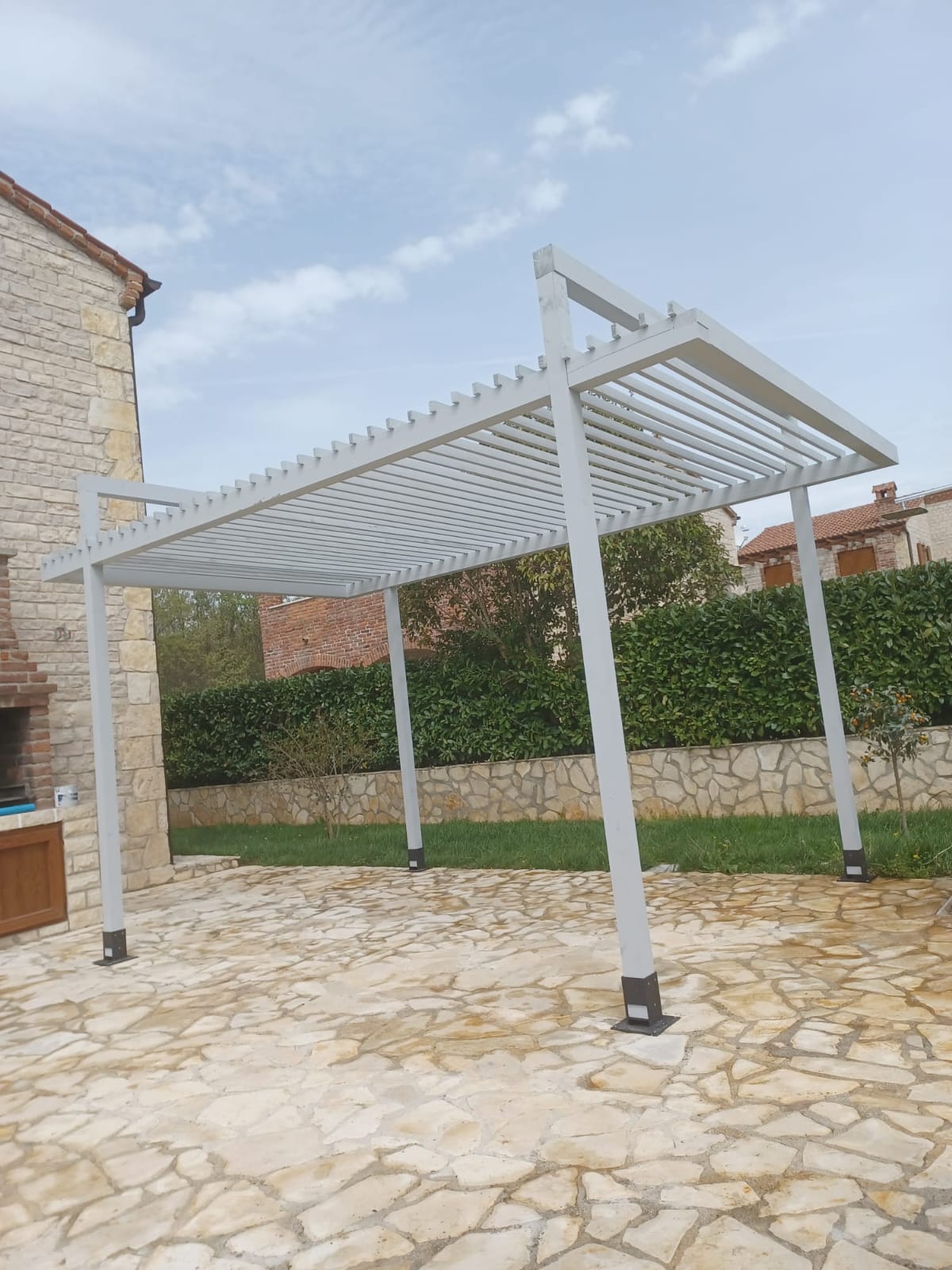 Drveni interijer s prirodnom obradom