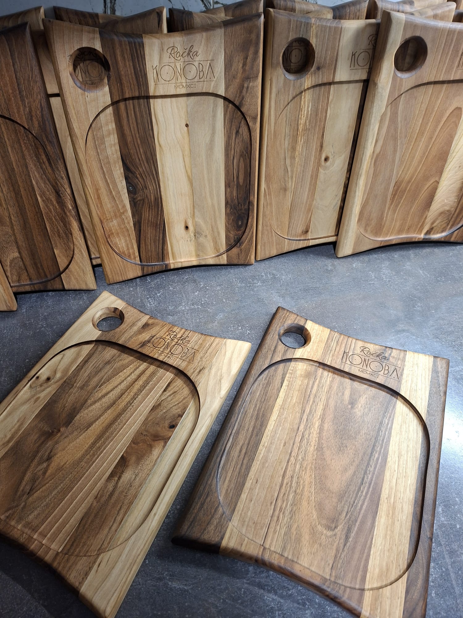 Drveni stalci za salvete